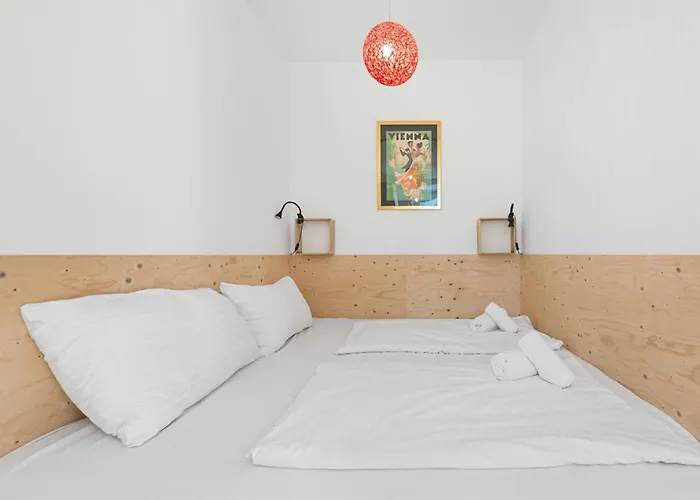 Garden Retreat With Terrace Διαμέρισμα *